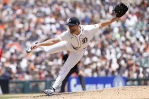 Tigers’ Late Bloom Fizzles in 8–4 Defeat as Defense, Vest’s Injury Spell Trouble